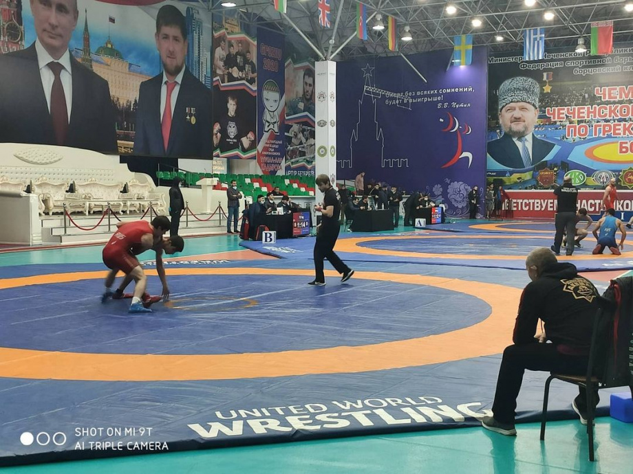 Чемпионат ЧР по греко-римской борьбе.  8